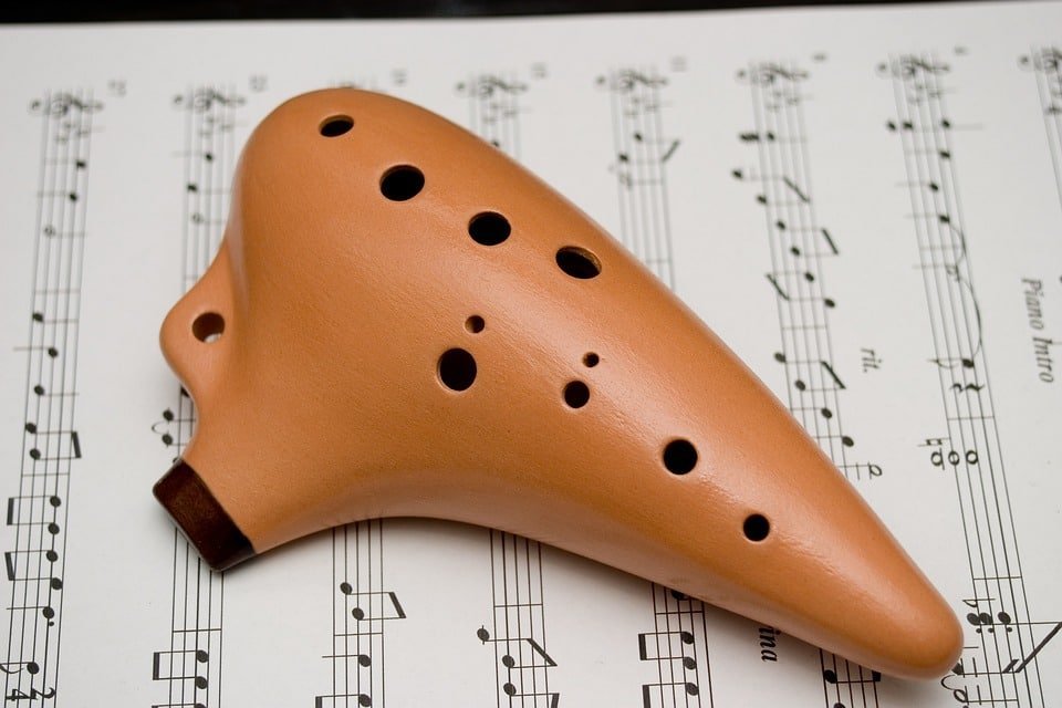 Explorando los sonidos y tonalidades de la ocarina